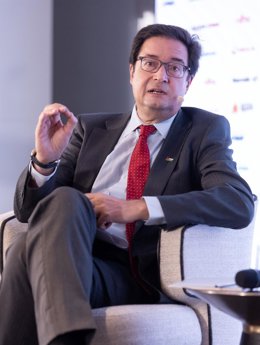El ministro para la Transformación Digital y de la Función Pública, Óscar López, durante un desayuno informativo de Europa Press, a 15 de septiembre de 2025, en Madrid (España).