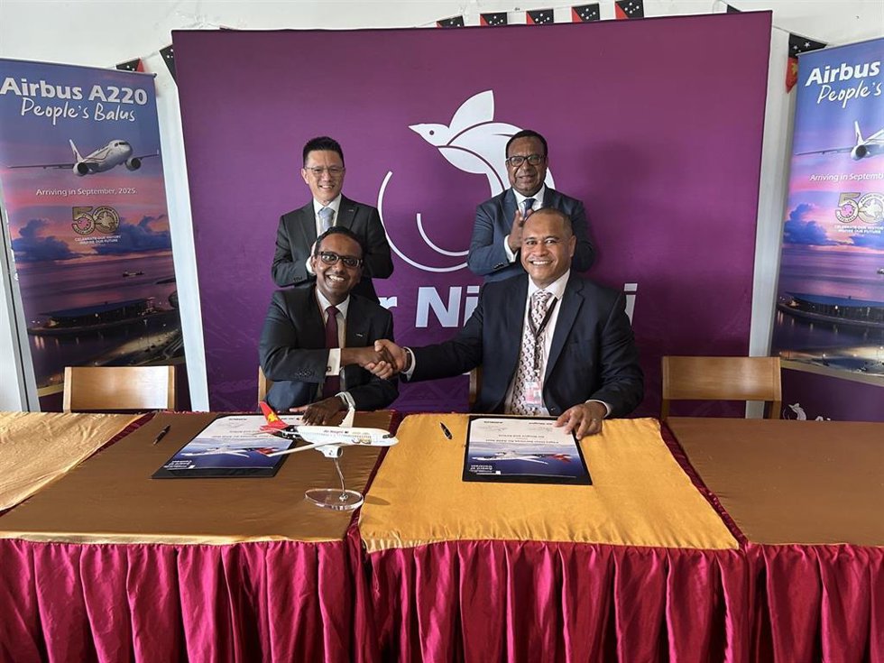 Air Niugini firma un contrato de servicios por hora de vuelo para su flota de 11 aviones Airbus A220.