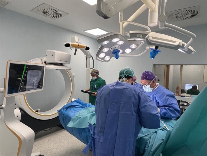 Primera intervención realizada en HM Málaga con el navegador 3D de última generación.