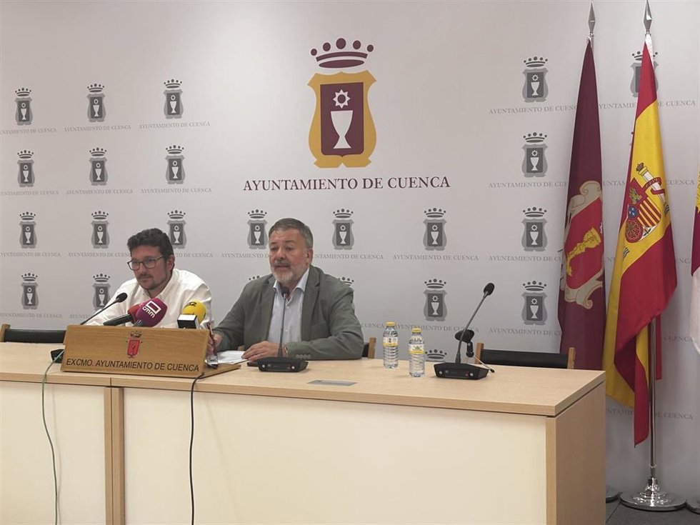 El alcalde de Cuenca, Darío Dolz, en rueda de prensa.