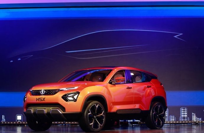 Archivo - Un vehículo de Tata Motors.