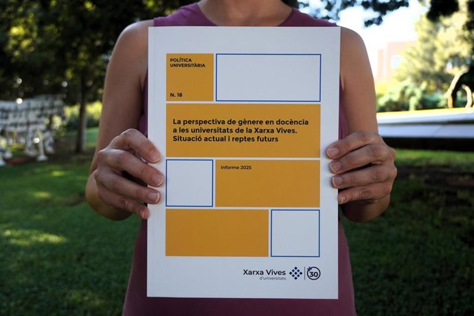 Portada del informe de Xarxa Vives.