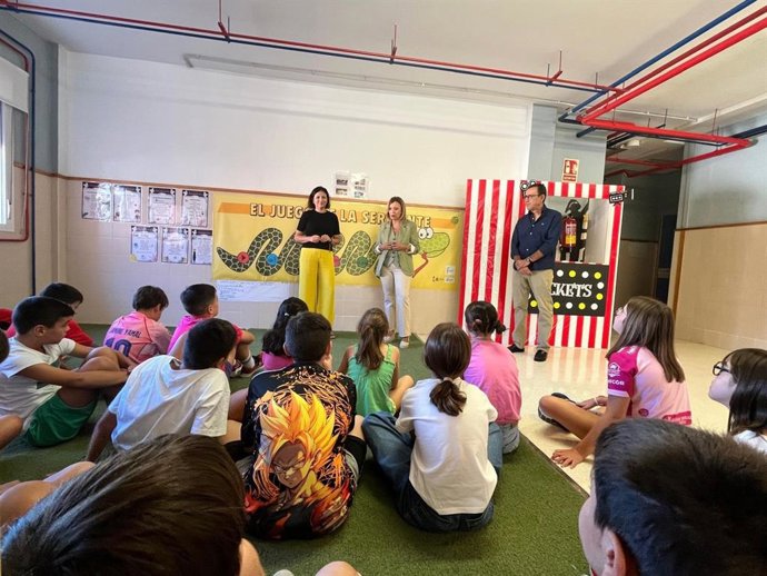 La Diputación de Jaén comienza en el colegio María Zambrano las actividades de la Semana Europea de la Movilidad.