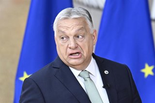 Archivo - June 26, 2025: Viktor Orbán, Prime Minister of Hungary speaks to the media on arrival at the EU leadersâ€ summit in Brussels, Belgium, 26.06.2025. Leaders meet to address defense spending, energy transition, the Middle East crisis, and a green p