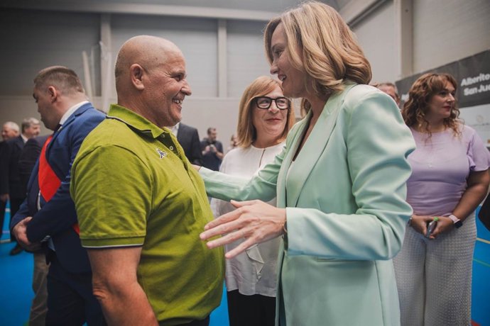 La ministra de Educación, Formación Profesional y Deportes, Pilar Alegría, en su visita a la Fiesta de la Vendimia del Campo de Borja.