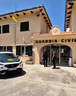 Agentes de la Guardia Civil.