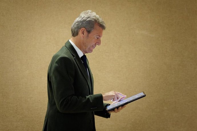 Rueda, antes de comparecer ante los medios después del Consello.