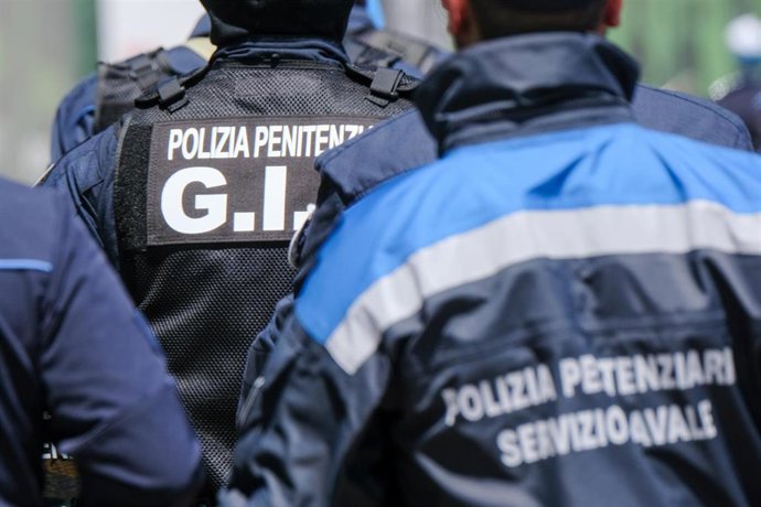 Archivo - Imagen de archivo de la Policía penitenciaria de Italia