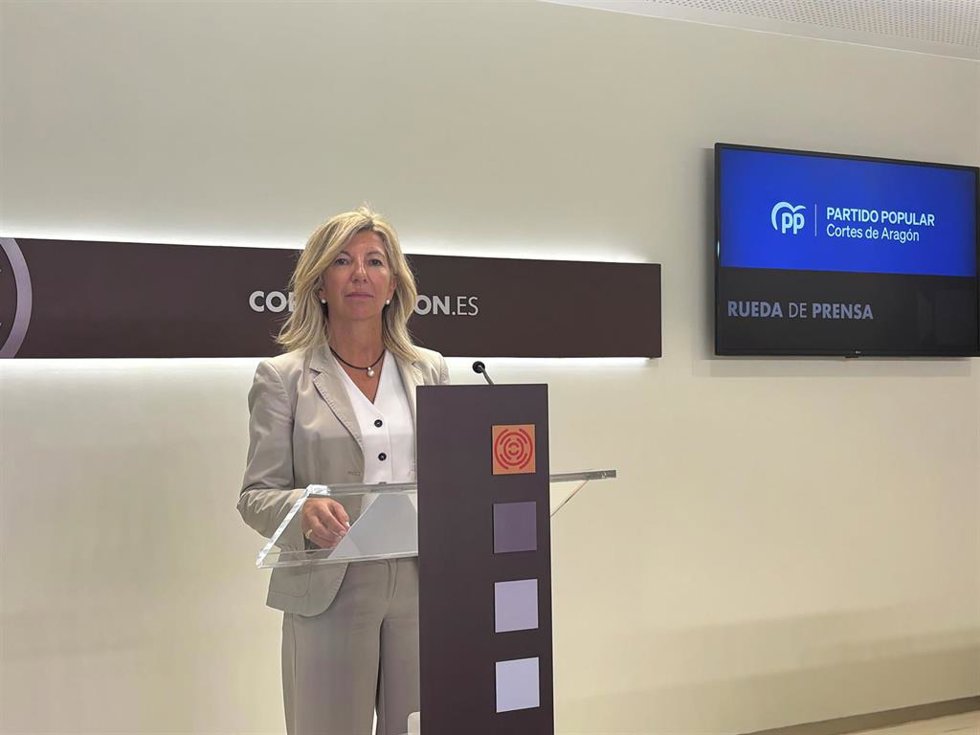 La diputada del PP Blanca Puyuelo en la sala de prensa de las Cortes