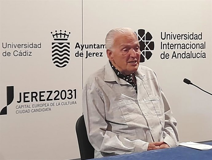 Juan de Dios Ramírez Heredia, primer diputado y eurodiputado romaní español.