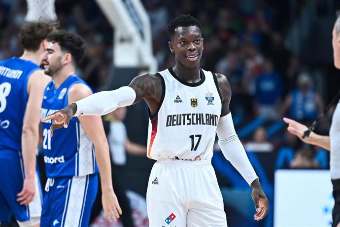 El base alemán Dennis Schröder, durante el partido de semifinales del Eurobasket frente a Finlandia.