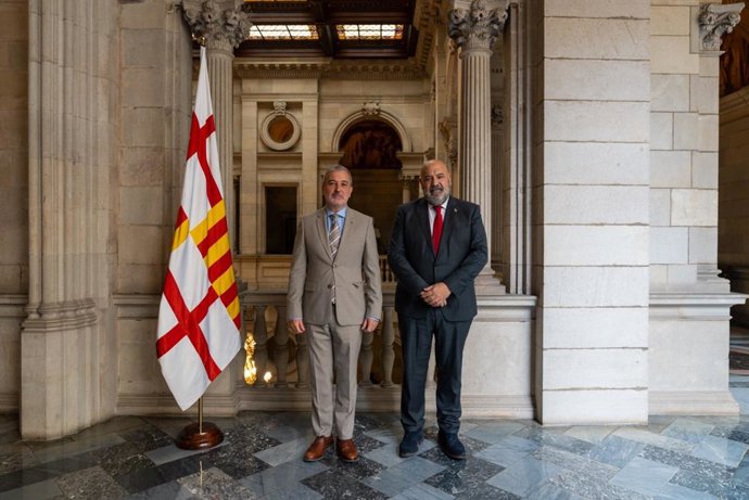 Els alcaldes de Barcelona i Palma, Jaume Collboni i Jaime Martínez, respectivament