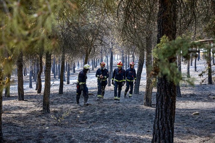 Imagen de archivo de Bomberos de la Comunidad de Madrid interviniendo en un incendio de Colmenar Viejo, Madrid (España).