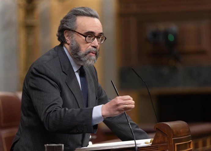 Archivo - El diputado de Vox José María Sánchez.