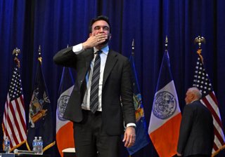 September 6, 2025, New York, New York, USA: Senator Bernie Sanders (I-VT) brings the Fighting Oligarchy tour to New York City, where he  holds a town hall gathering at Brooklyn College with Democratic NYC mayoral candidate, Zohran Mamdani. Sanders endorse