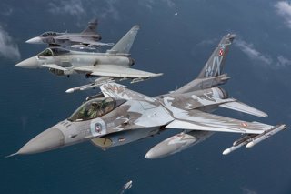 Cazas de la Fuerza Aérea de Reino Unido