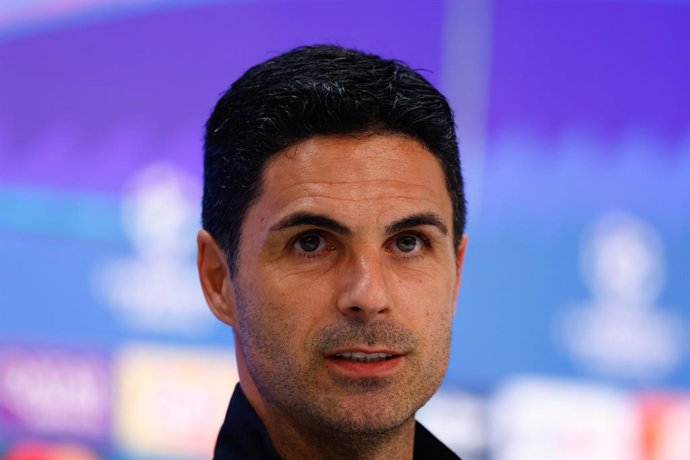 Archivo - Mikel Arteta, head coach Arsenal FC, attends his press conference ahead of the UEFA Champions League, football match against Real Madrid, at Santiago Bernabeu stadium on April 15, 2025, in Madrid, Spain.