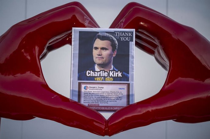 September 14, 2025, Los Angeles, California, United States: A picture of Charlie Kirk is placed at the 'Hands of Love' art installation in Beverly Hills on Sept. 14, 2025. Kirk, CEO and co-founder of Turning Point USA, was shot and killed Wednesday in Uta