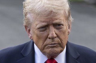 September 11, 2025, Washington, District Of Columbia, USA: U.S. President DONALD TRUMP speaks to the media before boarding Marine One on the South Lawn of the White House in Washington D.C. Trump is scheduled to travel to New York to attend a Yankees base