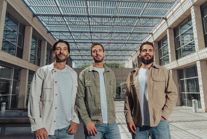 Archivo - Momoven cierra una ronda de inversión de 850.000 euros liderada por el piloto Álex Márquez