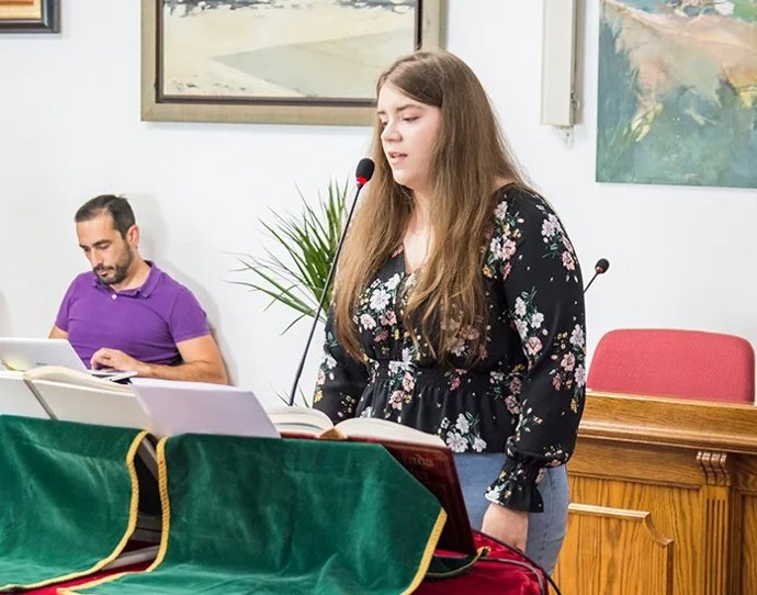 Toma de posesión de Martina García Anguita como concejala del Ayuntamiento de Marchamalo en junio de 2019.