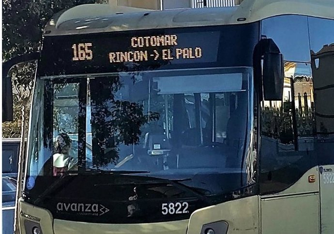 Imagen del bus circular Rincón de la Victoria-El Palo en Málaga.