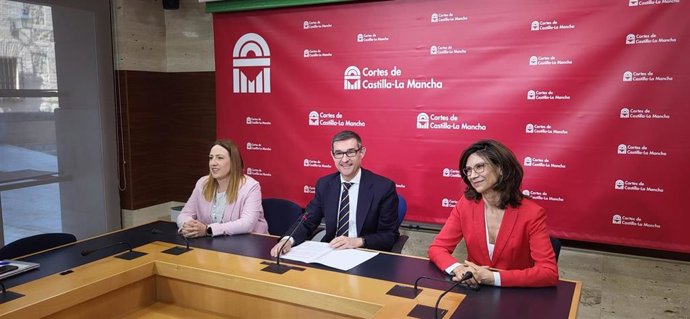 Rueda de prensa del presidente del Consejo de Transparencia y Buen Gobierno de Castilla-La Mancha (CRT), Fernando Muñoz