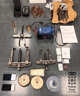 Parte de las herramientas empleadas en la estafa