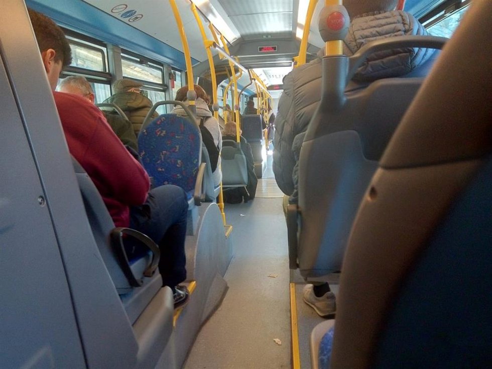 Archivo - Autobús urbano de Oviedo, TUA