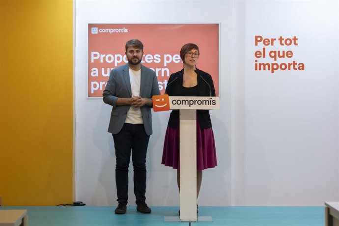 Archivo - La portavoz de Compromís en el Congreso, Àgueda Micó, ofrece una rueda de prensa en la sede de Compromís, a 2 de octubre de 2023, en Valencia, Comunidad Valenciana (España)