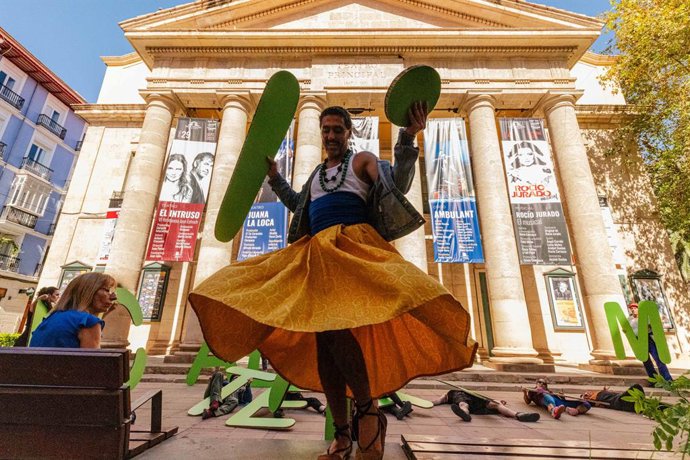 Archivo - AVETID saca las artes escénicas a las calles para invitar a disfrutar de la Temporada 2025-2026