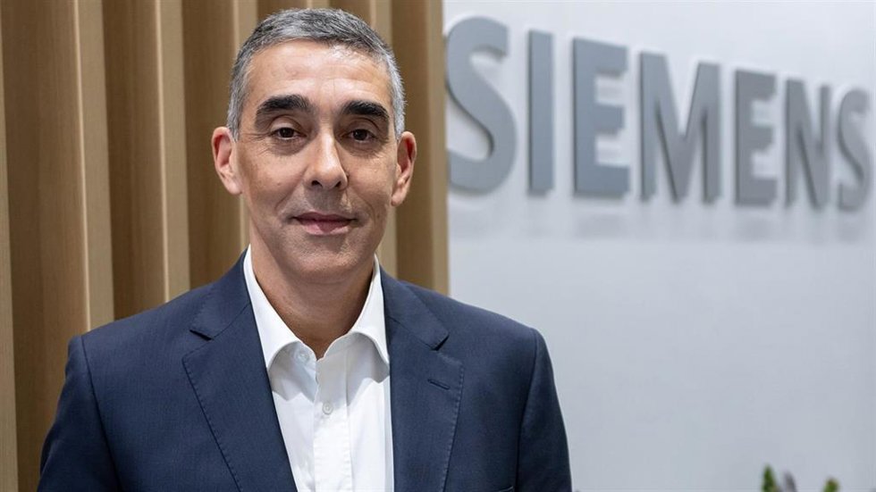 Archivo - Fernando Silva, presidente y consejero delegado de Siemens España