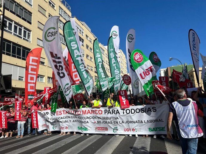 Sindicatos reclaman a Sanidad un Estatuto Marco que contemple "los cambios necesarios para acabar con años de recortes".