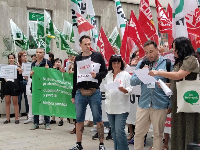 Trabajores del SNS reclaman en Logroño un Estatuto Marco "para avanzar" que ponga en valor "a profesionales y pacientes"