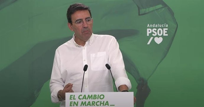 El portavoz de Presidencia del PSOE-A, Mario Jiménez, en rueda de prensa.