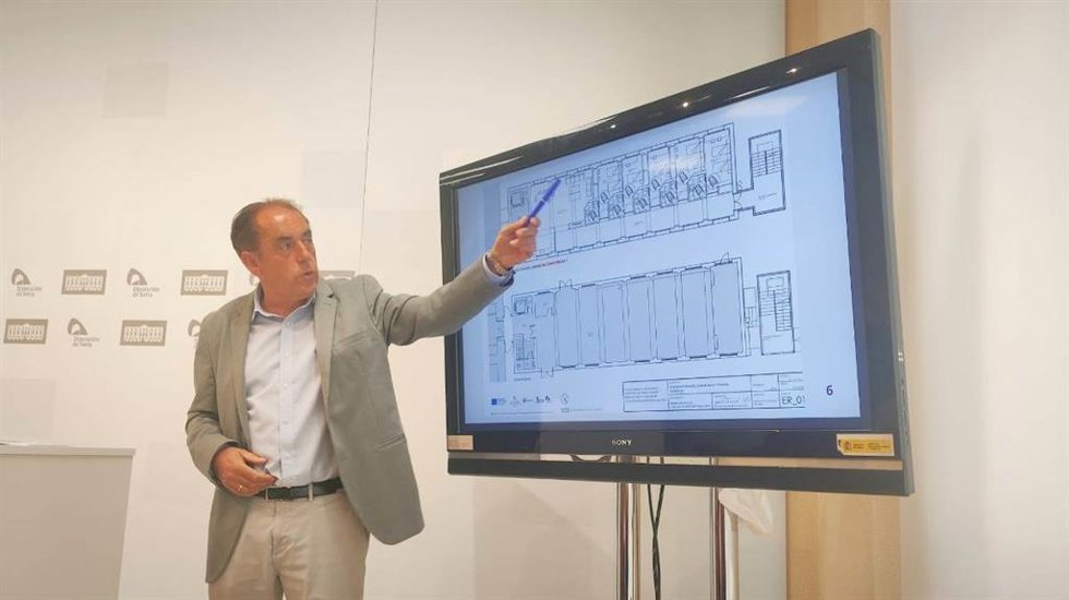 El presidente de la Diputación de Soria explica las unidades de convivencia.