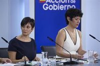 Saiz invita a los parlamentarios a leer la ley que delega competencias de inmigración a Cataluña: "Espero que salga"
