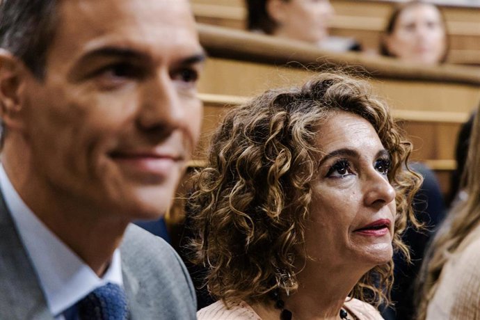 La vicepresidenta primera y ministra de Hacienda, María Jesús Montero, durante un pleno en el Congreso de los Diputados, a 10 de septiembre de 2025, en Madrid (España).