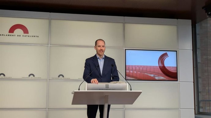 El portavoz del PP en el Parlament, Juan Fernández