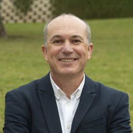 El director de la Cátedra RSC UMU y catedrático de la UMU, Longinos Marín