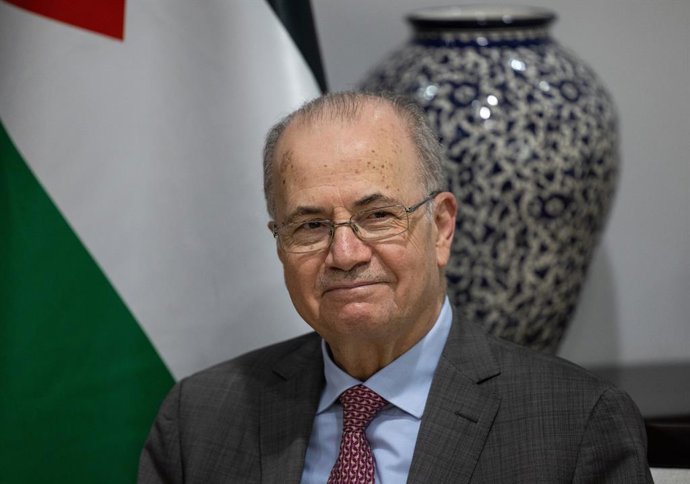 Archivo - Arquivo - Primeiro-ministro palestino Mohamad Mustafa na cidade de Ramallah, na Cisjordânia (arquivo)