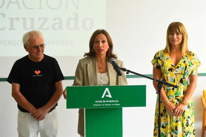 La delegada del Gobierno de la Junta de Andalucía en Málaga, Patricia Navarro, ha puesto en valor las medidas implantadas por el Gobierno de Juanma Moreno desde 2019 para mejorar la atención a las personas dependientes de Málaga y Andalucía