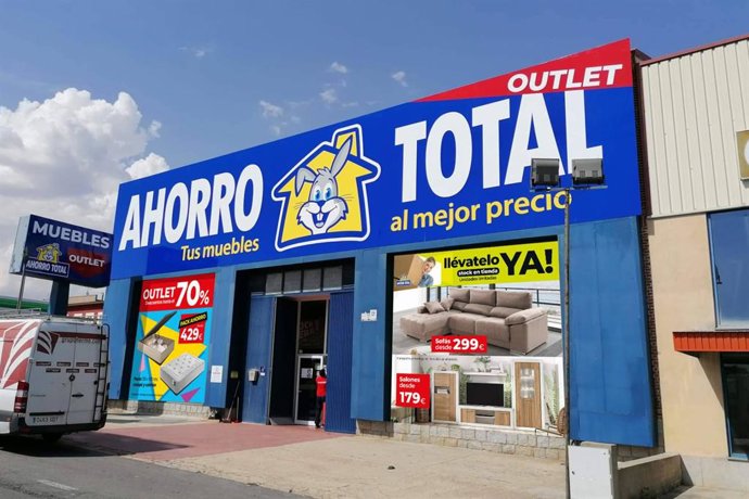 Ahorro Total demuestra que no hace falta esperar al Black Friday para comprar muebles al mejor precio