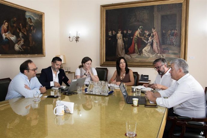 Reunión entre responsables de la Diputación de Cáceres y de la Beira Baixa portguesa para avanzar en una agrupación territorial de cooperación