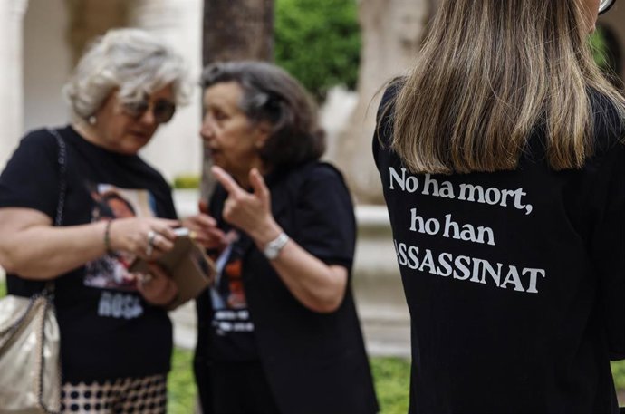 Archivo - Familiares de las víctimas de la dana en imagen de archivo