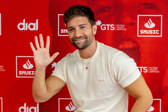 El cantante Pablo Alborán durante la presentación de su nueva gira, a 16 de septiembre de 2025, en Madrid (España). La gira se inicia en marzo de 2026 en Latinoamérica y se prologa hasta 2027. Pasará por grandes ciudades como Santiago de Chile, Buenos Air