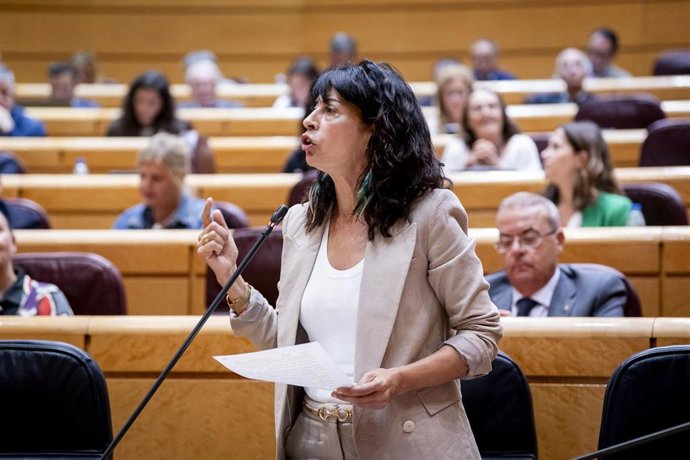 La ministra de Igualdad, Ana Redondo, interviene durante una sesión de control al Gobierno, en el Senado, a 9 de septiembre de 2025, en Madrid (España). 