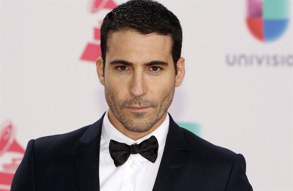Archivo - Unos premios musicales como los Grammy Latinos no suelen ser la mejor cita para hablar de moda. Los looks suelen ser rompedores, divertidos, pero encontrar la elegancia es mucho más complicado