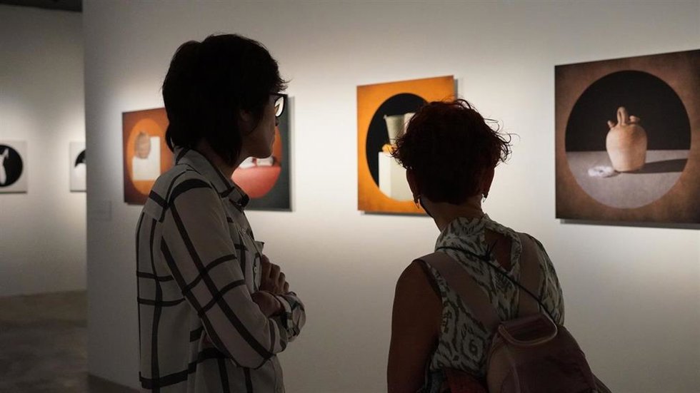 Exposición "Mujeres que tejieron la historia: un reconocimiento a la mujer en el trabajo durante los siglos XIX y XX".