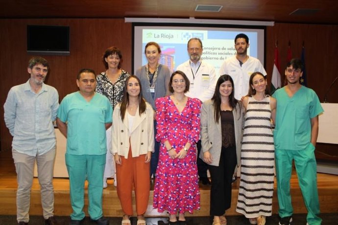 Siete de los ocho médicos residentes de atención hospitalaria de último año se quedan a trabajar en el SERIS